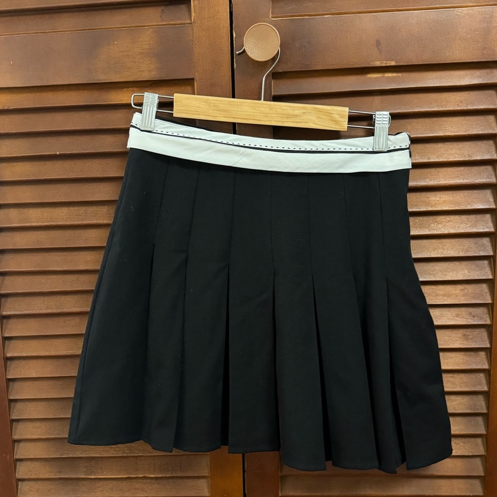 Black and White Pleated Skirt